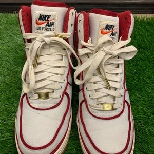 NIKE AF1 HI TOP
